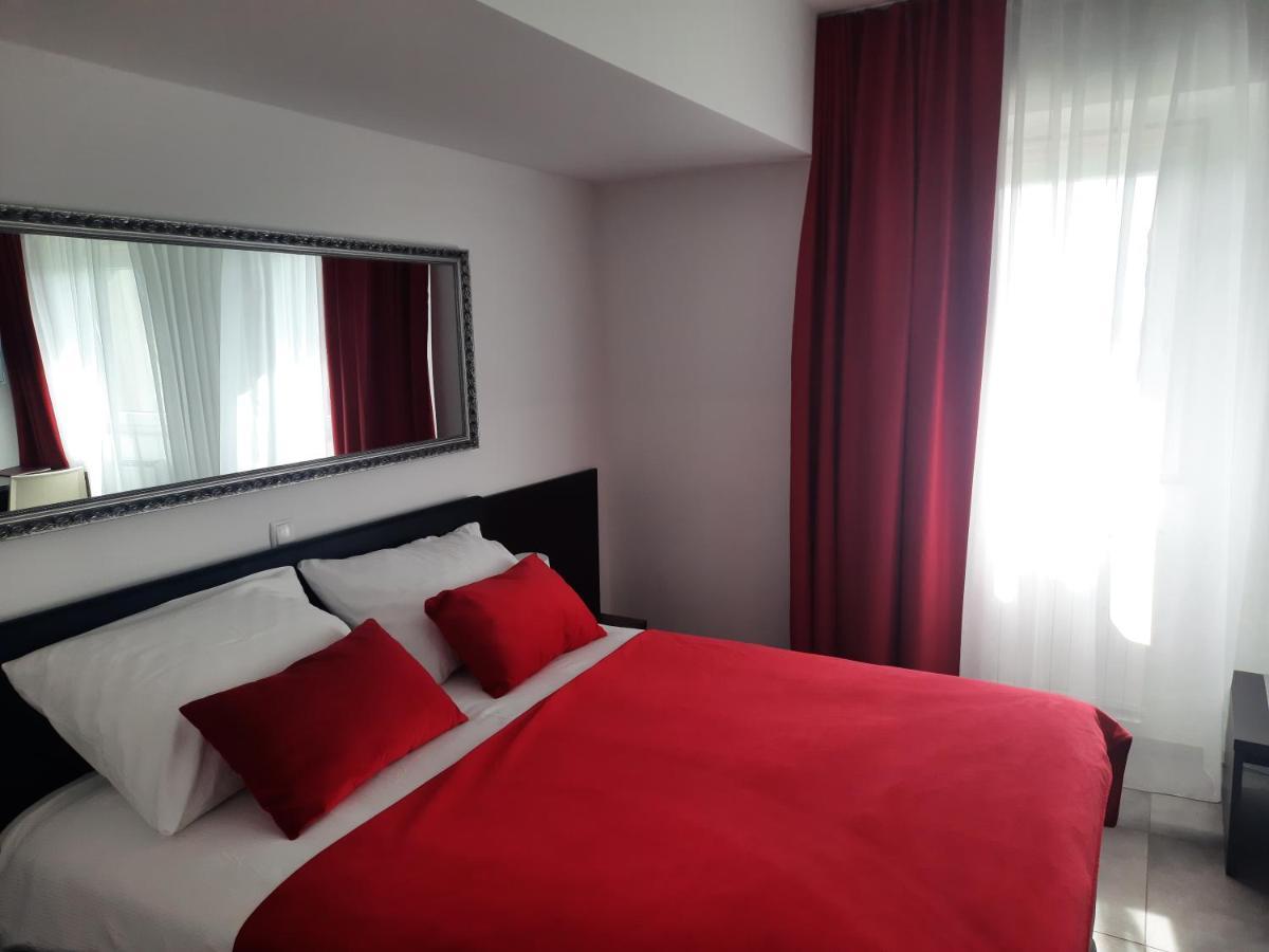 Hotel Prunk Сезана Экстерьер фото