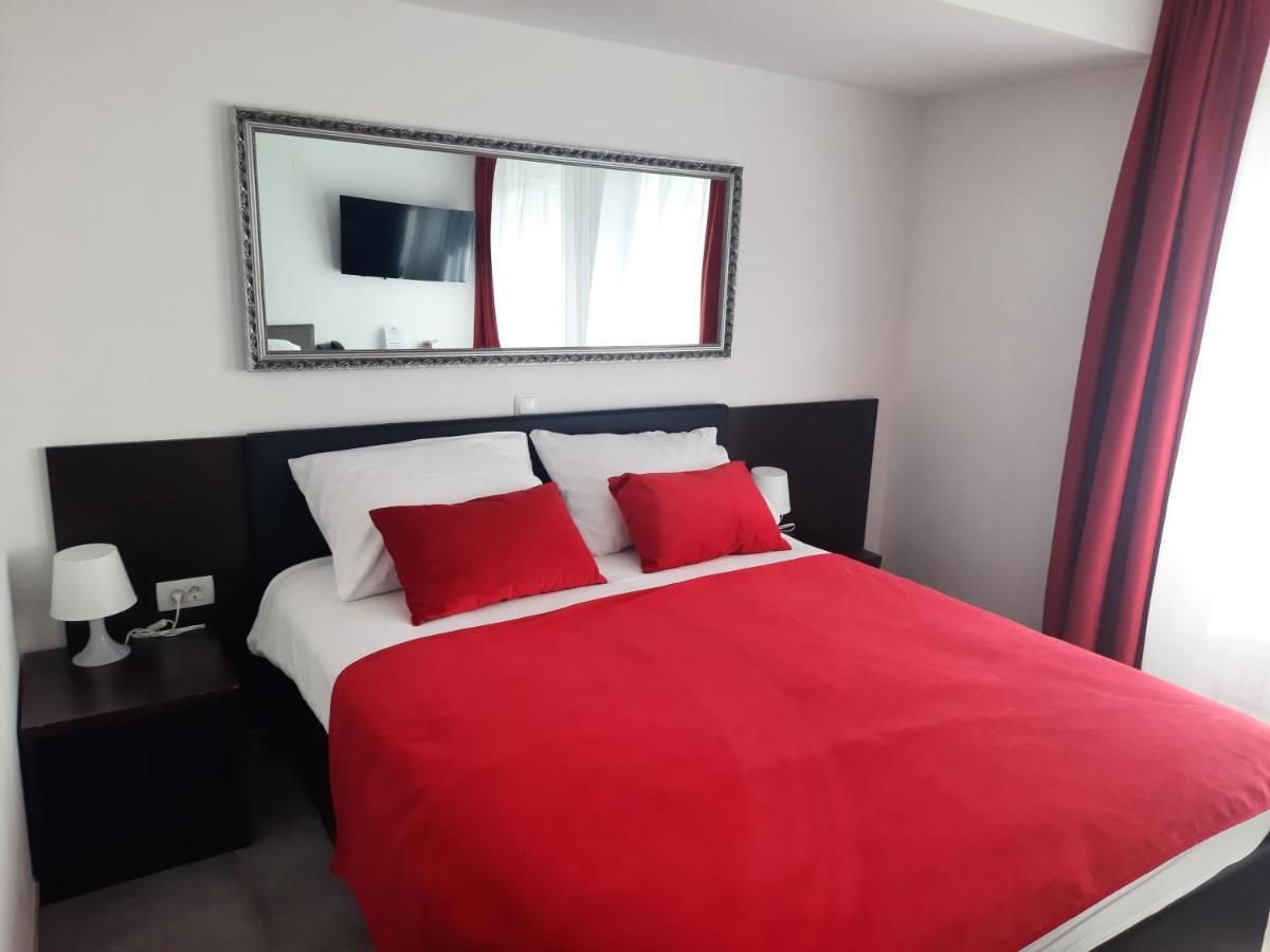 Hotel Prunk Сезана Экстерьер фото