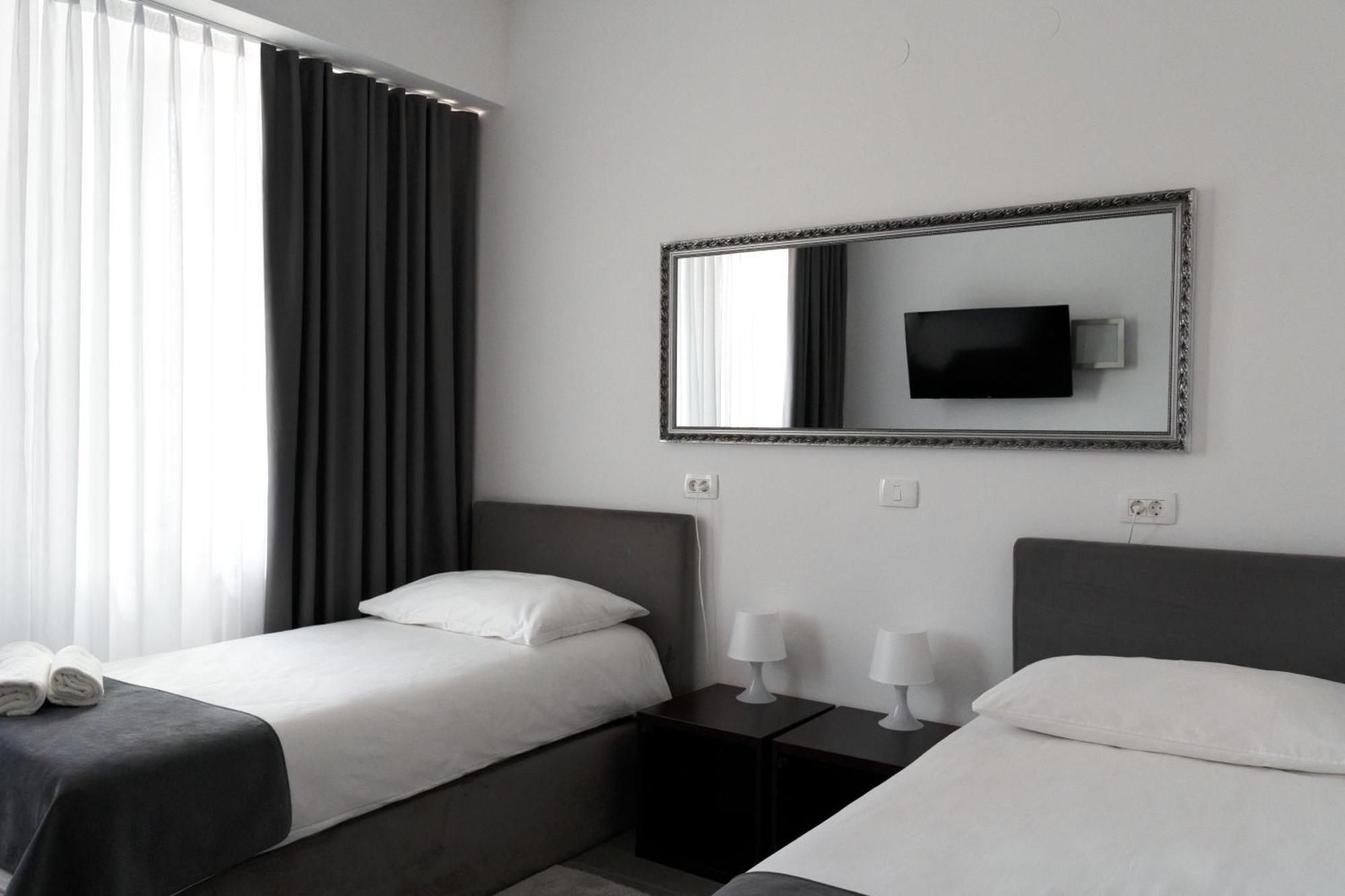 Hotel Prunk Сезана Экстерьер фото