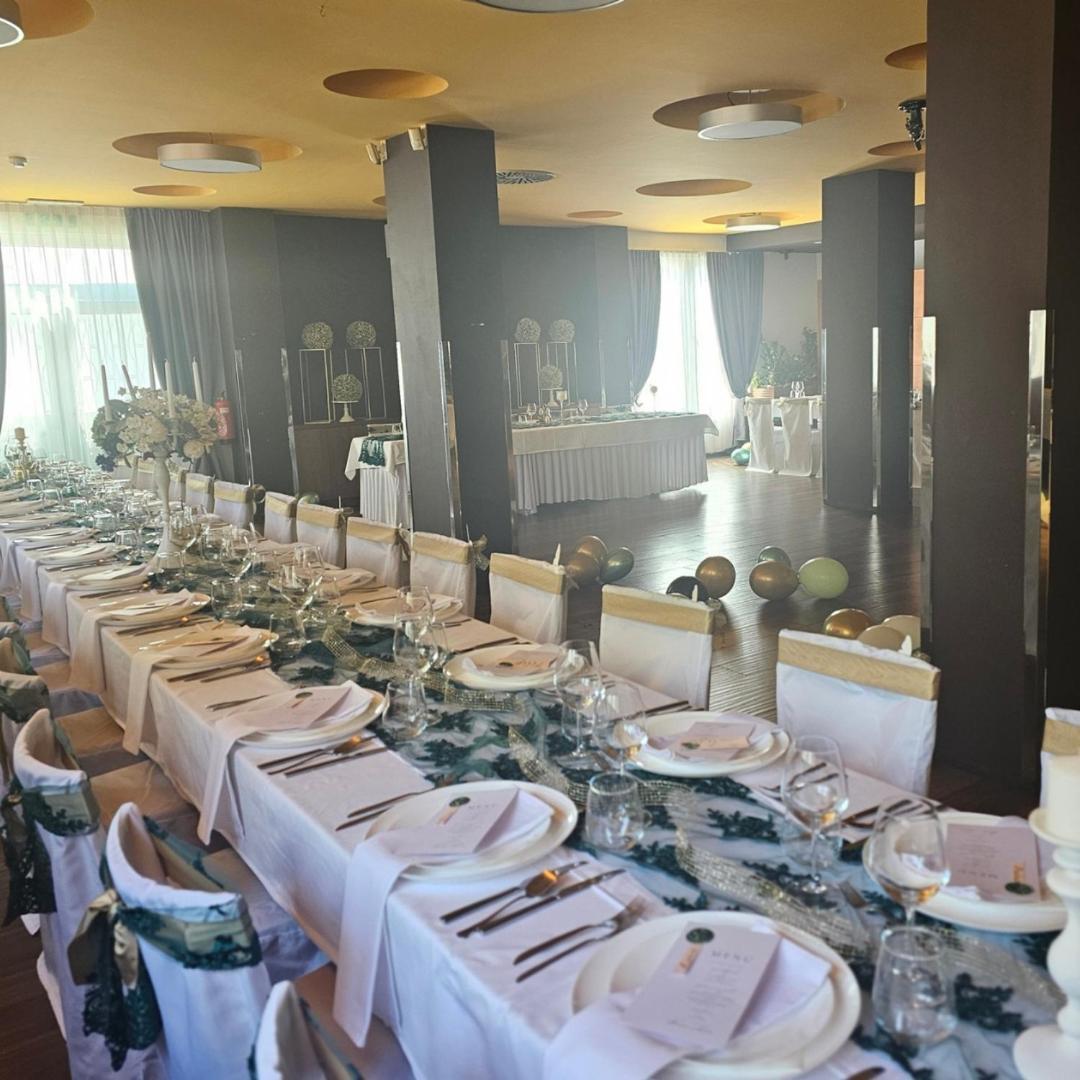 Hotel Prunk Сезана Экстерьер фото